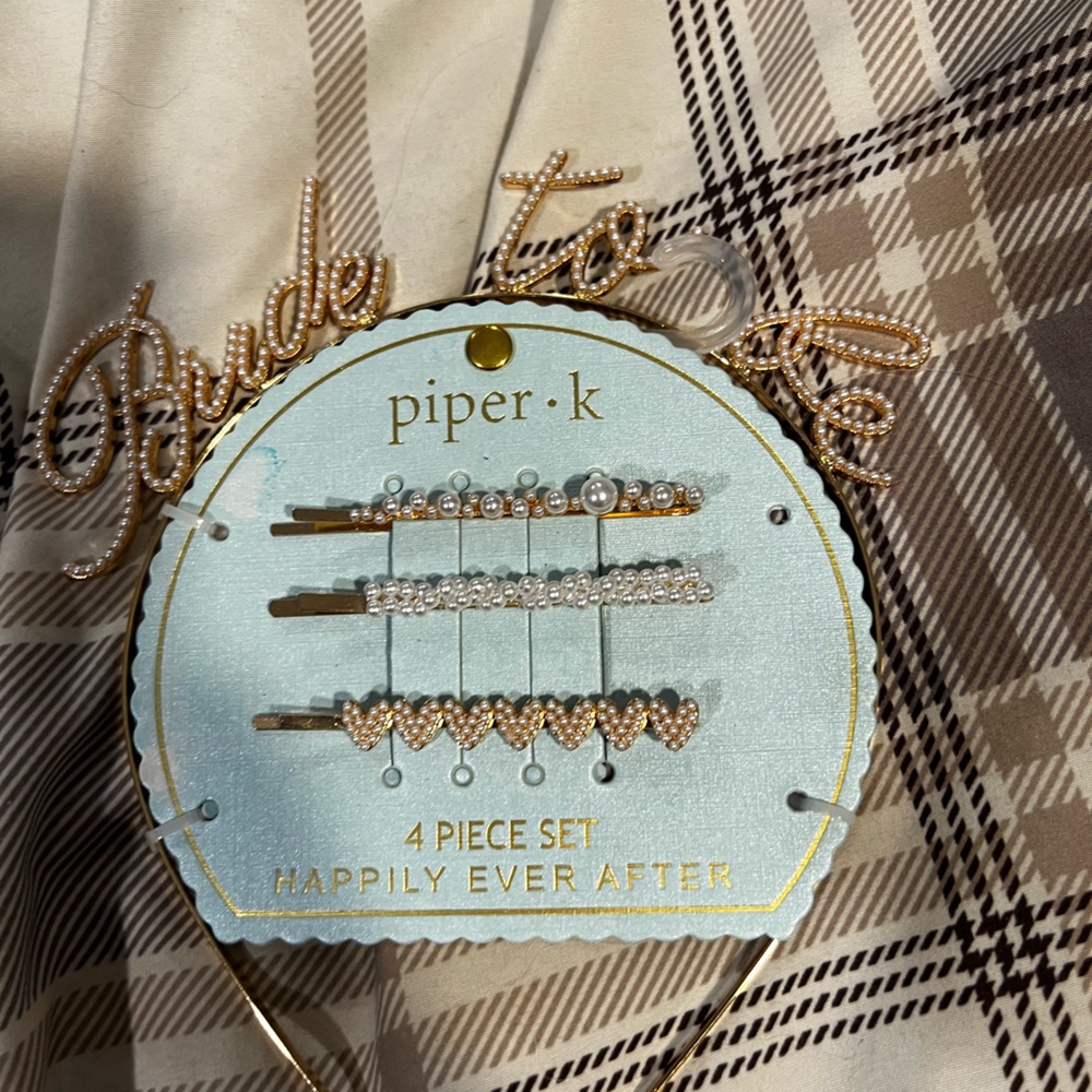 Bride to be headband - Picture 2 of 3